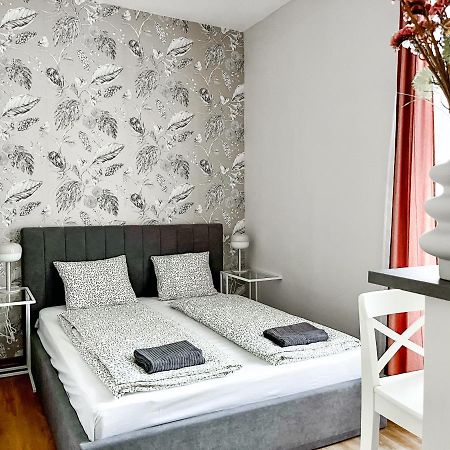 T32 Central Modern Suites Budapest Extérieur photo
