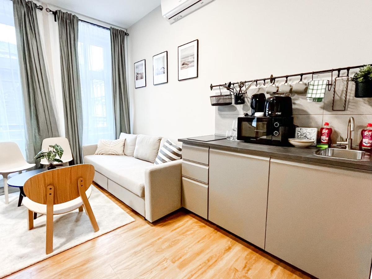 T32 Central Modern Suites Budapest Extérieur photo