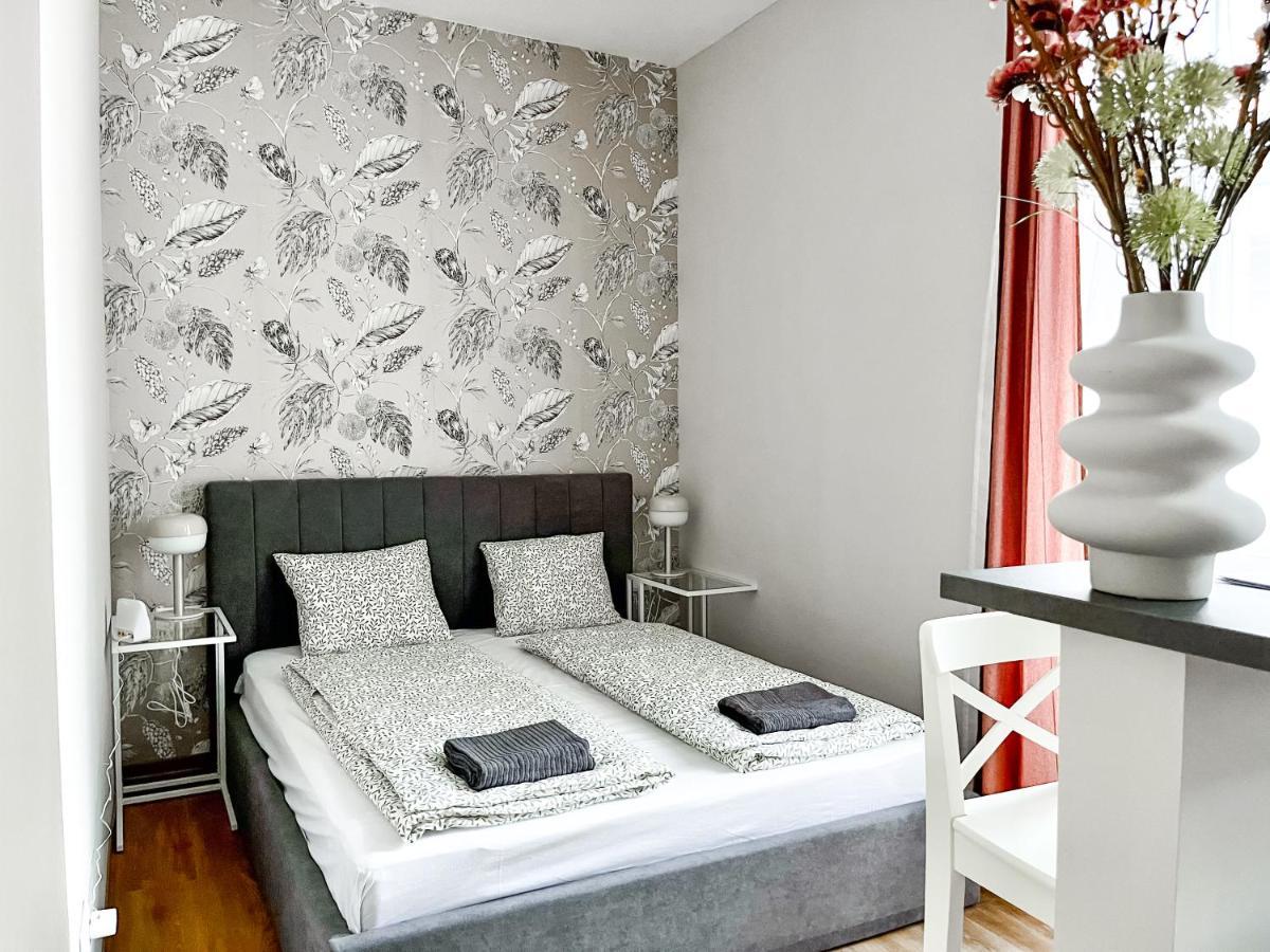 T32 Central Modern Suites Budapest Extérieur photo