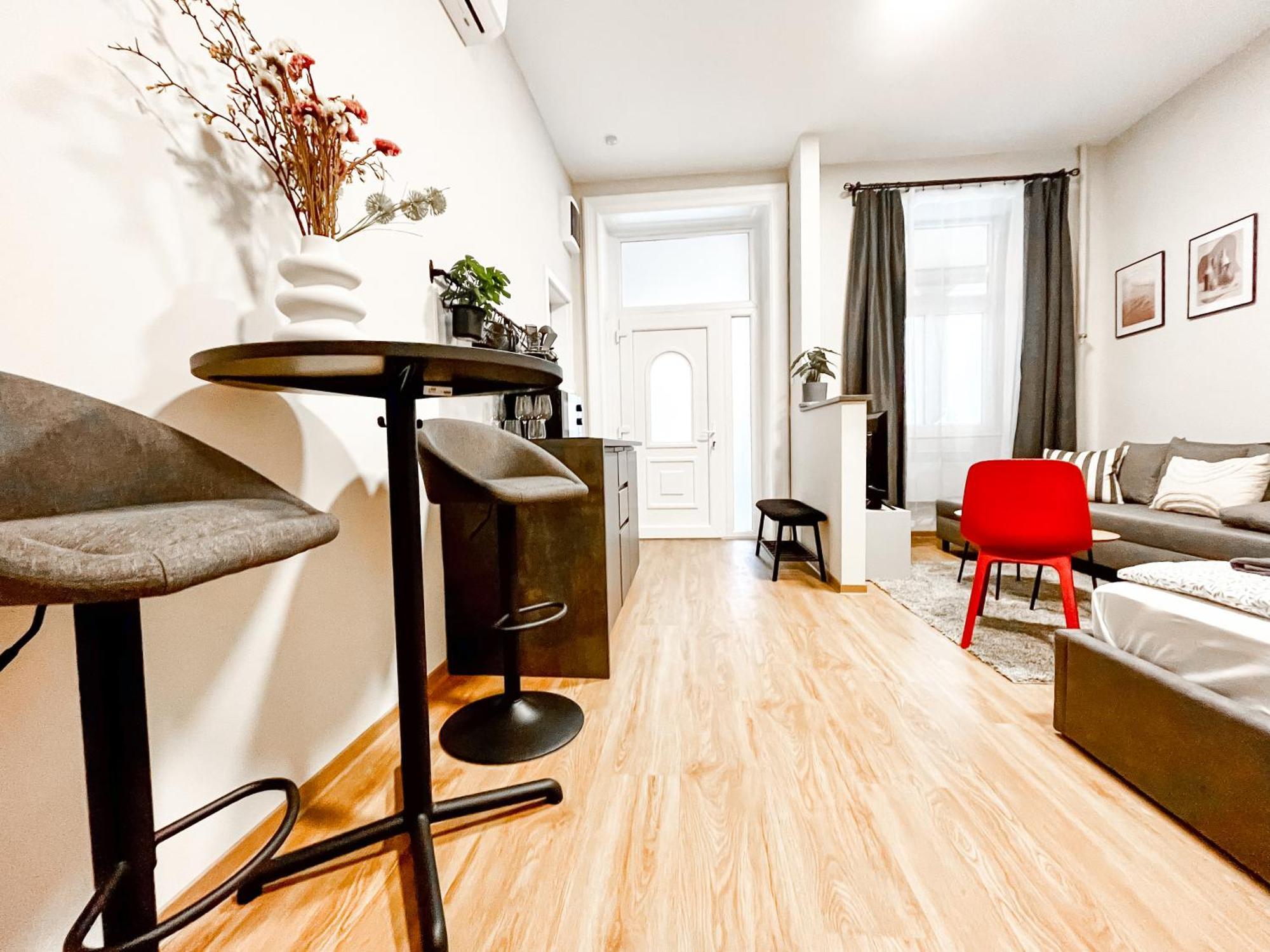 T32 Central Modern Suites Budapest Extérieur photo